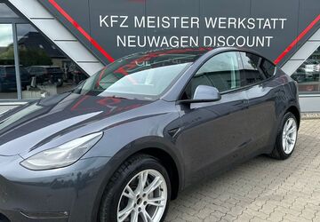 Tesla Model Y 85.884 km 34.990 &euro; Mönchhagen 18182