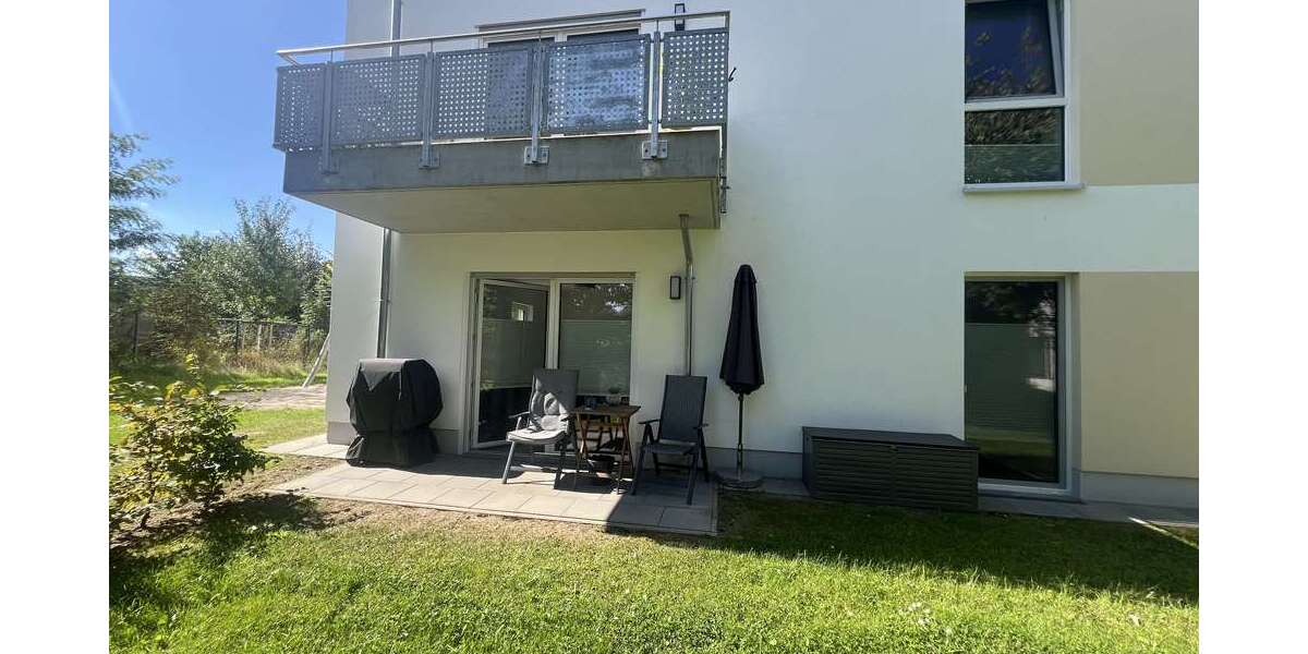 Etagenwohnung Rostock Reutershagen - 2 Zimmer, 74 m&sup2;, 970&euro; | Angebot:27322547