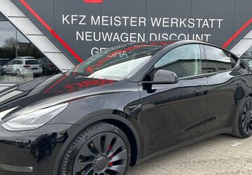 Tesla Model Y 82.212 km 37.990 &euro; Mönchhagen 18182