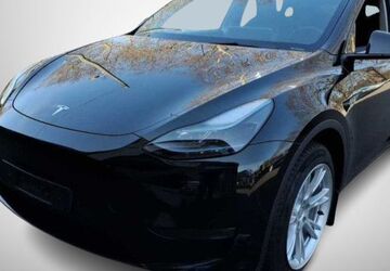 Tesla Model Y 79.500 km 34.990 &euro; Ribnitz-Damgarten OT Klockenhagen 18311