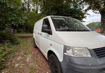 VW T5 Transporter 385.000 km 3.999 &euro; Thelkow 18195