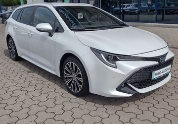 Toyota Corolla 42.800 km 24.900 &euro; Rostock 18106