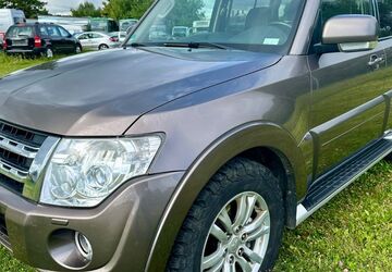 Mitsubishi Pajero 256.718 km 13.000 &euro; Rostock 18147