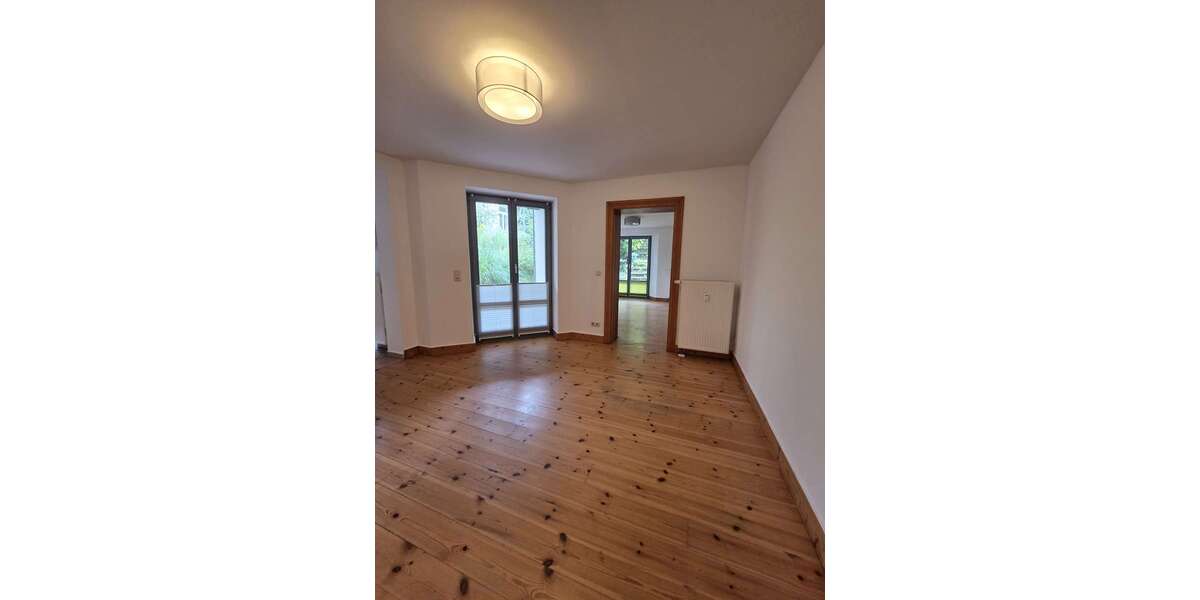 Etagenwohnung Rostock - 2 Zimmer, 60 m&sup2;, 960&euro; | Angebot:27355016