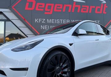 Tesla Model Y 97.920 km 39.990 &euro; Mönchhagen 18182