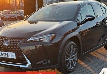 Lexus UX 43.081 km 25.990 &euro; Rostock-Warnemünde 18119