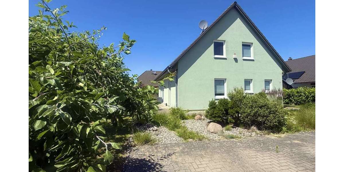 Etagenwohnung Goorstorf Neu Bartelsdorf - 4 Zimmer, 145 m&sup2;, 2.100&euro; | Angebot:26901799